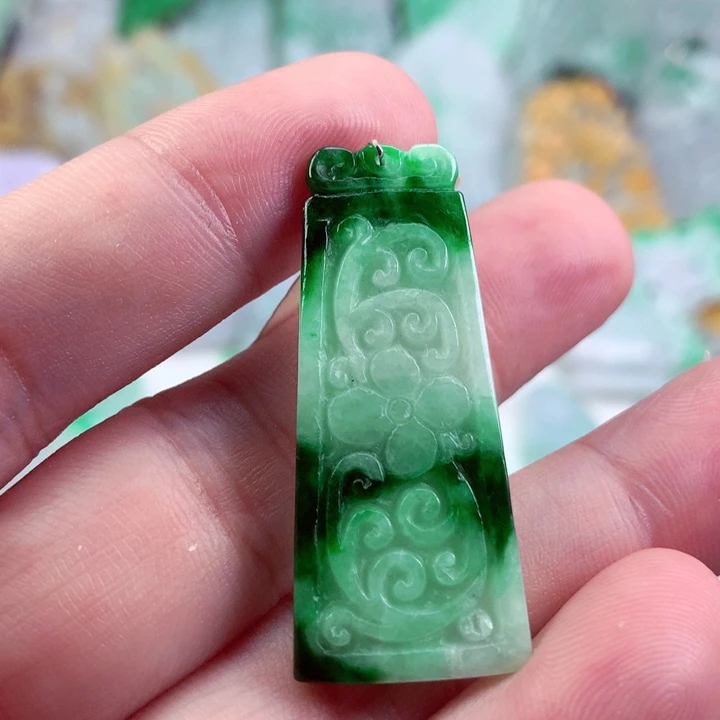 吊坠(不含链)未镶嵌翡翠