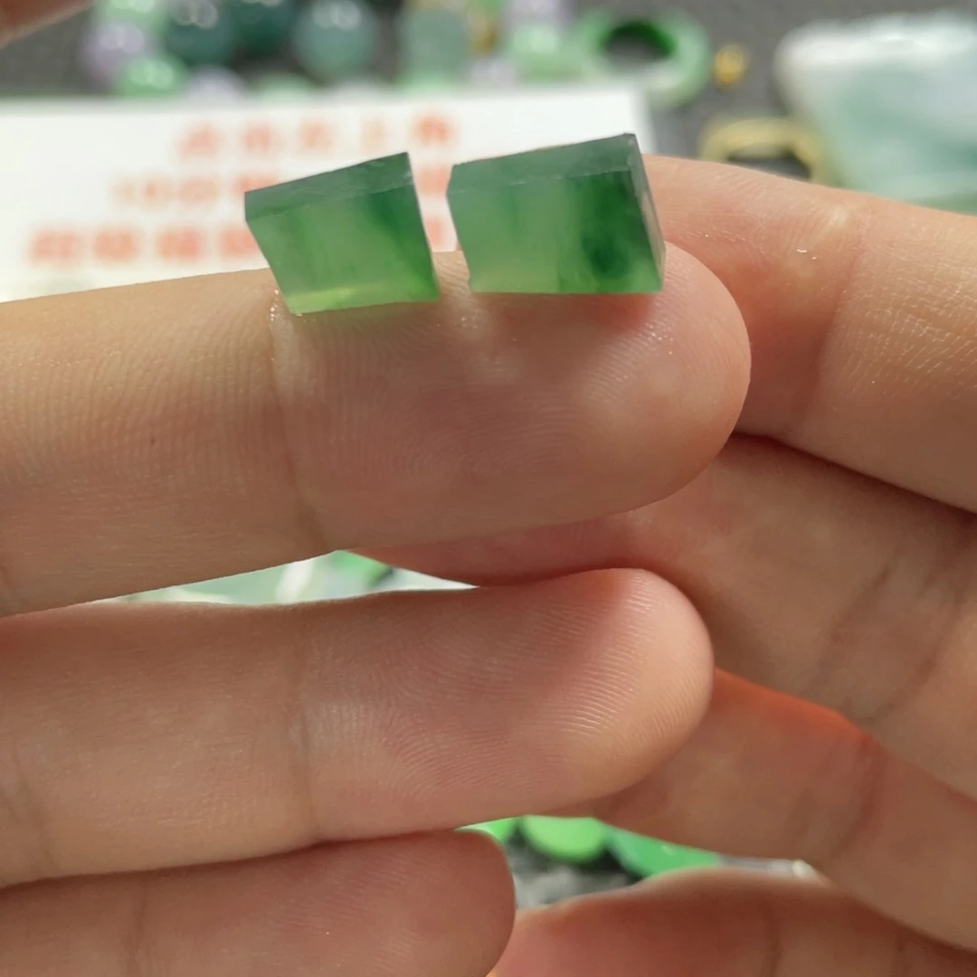 未镶嵌定制翡翠尘*到翡翠