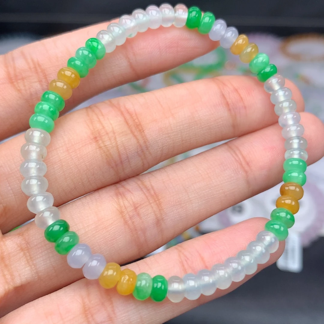 翡翠手链未镶嵌卡