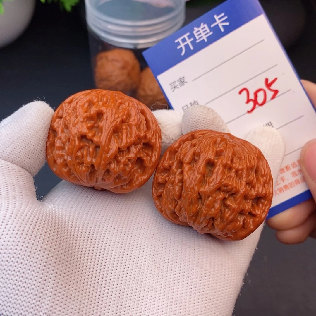 文玩核桃把件42虎头305