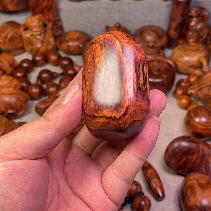 黄花梨/降香黄檀海南黄花梨油梨工艺品