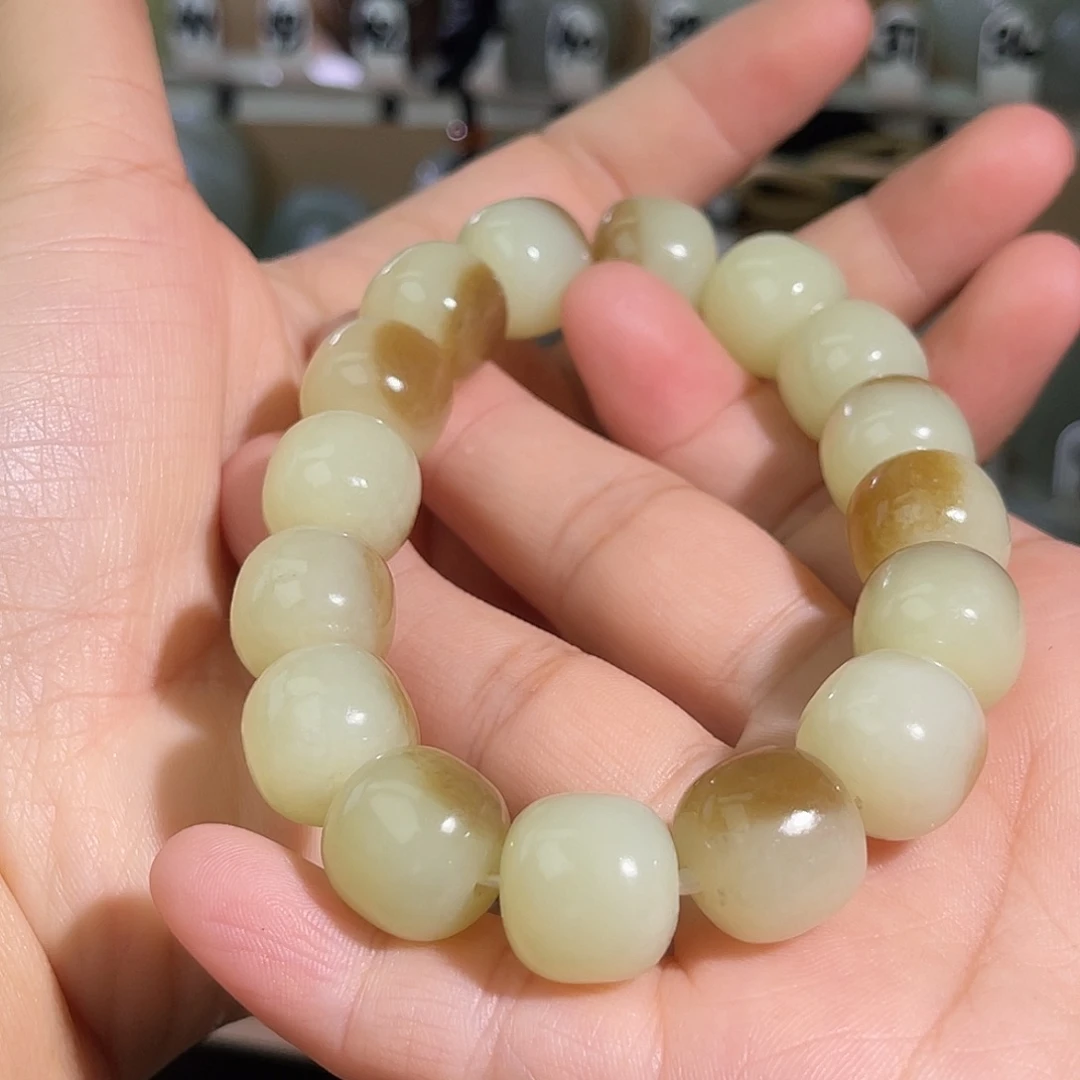 三***六未镶嵌手串和田玉