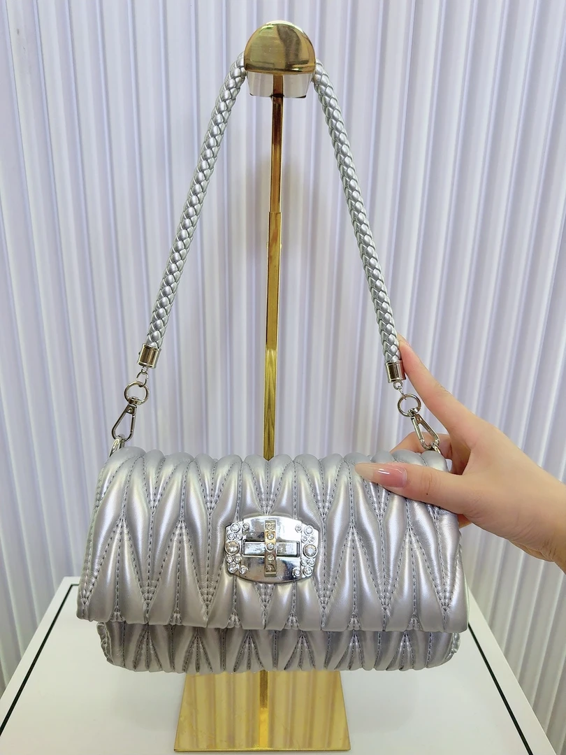 【阿朵补贴】2025潮流女士包包999