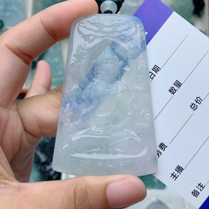 颈饰未镶嵌翡翠千手观音