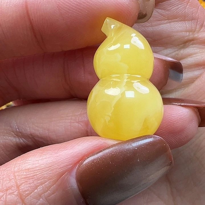 蜜蜡未镶嵌珠宝奇石