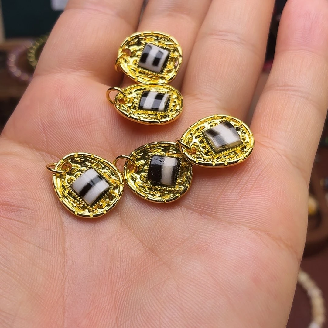 玛瑙/玉髓侧挂未镶嵌3号珠改侧挂