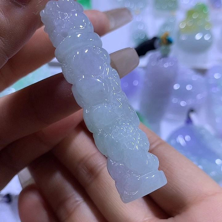 翡翠未镶嵌颈饰天然翡翠A货吊坠