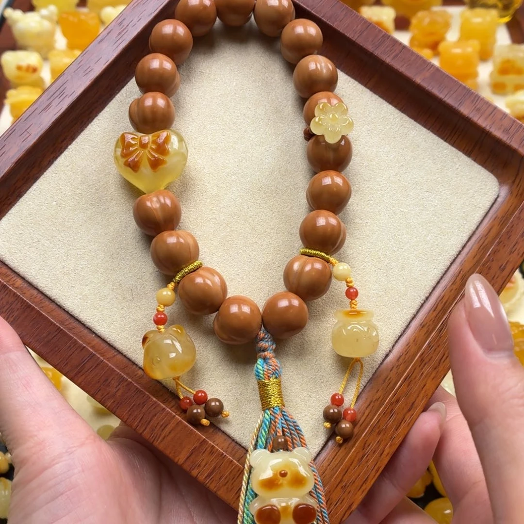 琥珀未镶嵌珠宝奇石