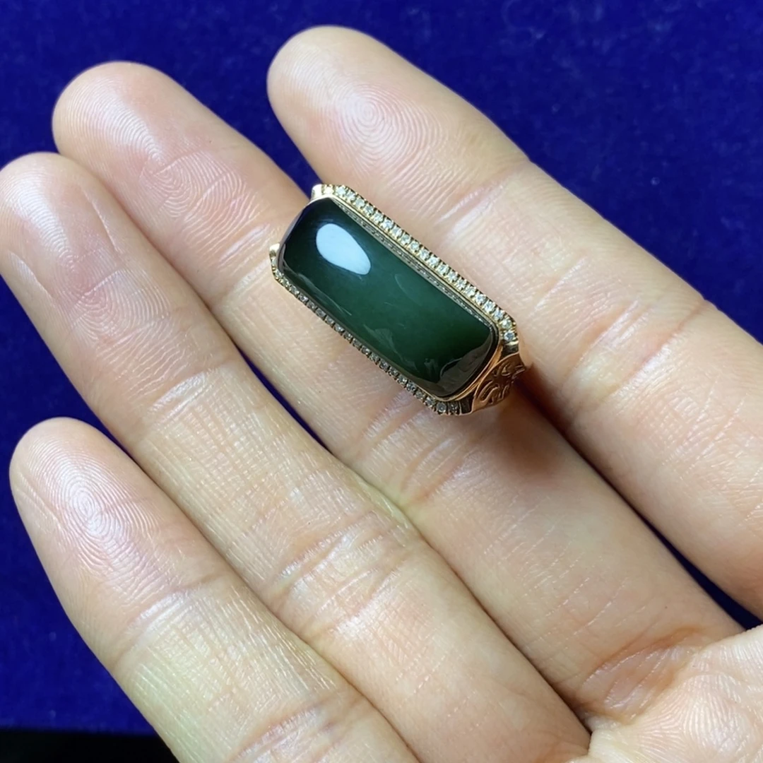 和田玉18K金镶嵌戒指