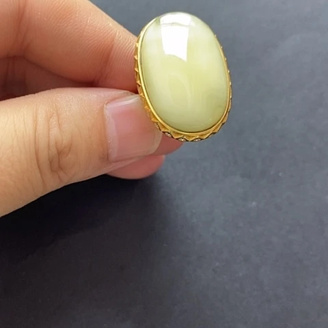 银S925镶嵌琥珀裸石琥珀戒指