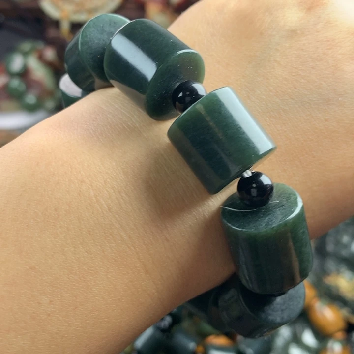 岫岩河磨玉（透闪石质玉）手把未镶嵌