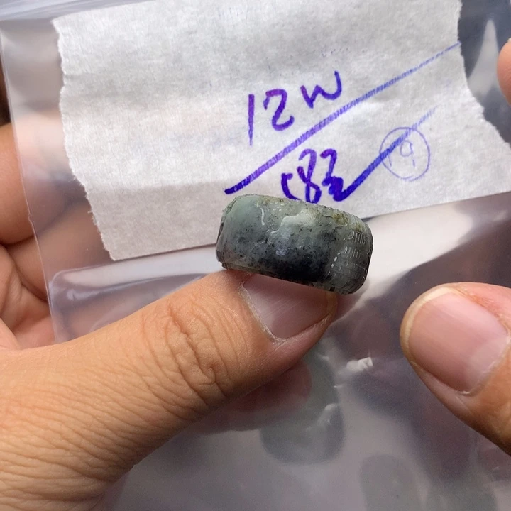 未镶嵌定制翡翠翡翠