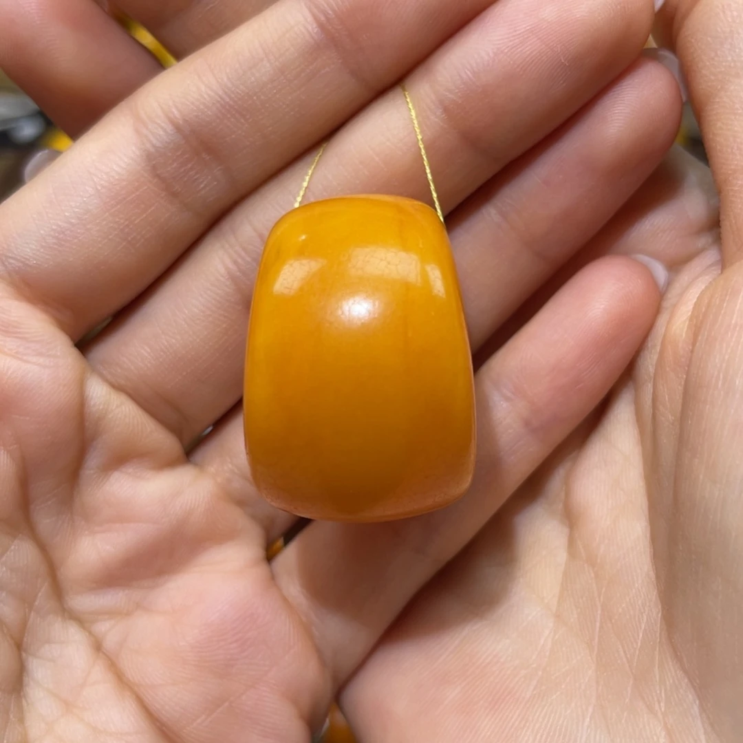 【闪购商品】琥珀裸石未镶嵌马蹄