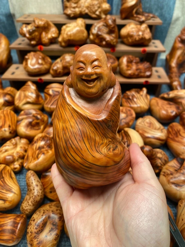 北太行崖柏陈化虎皮纹弥勒雕刻摆件