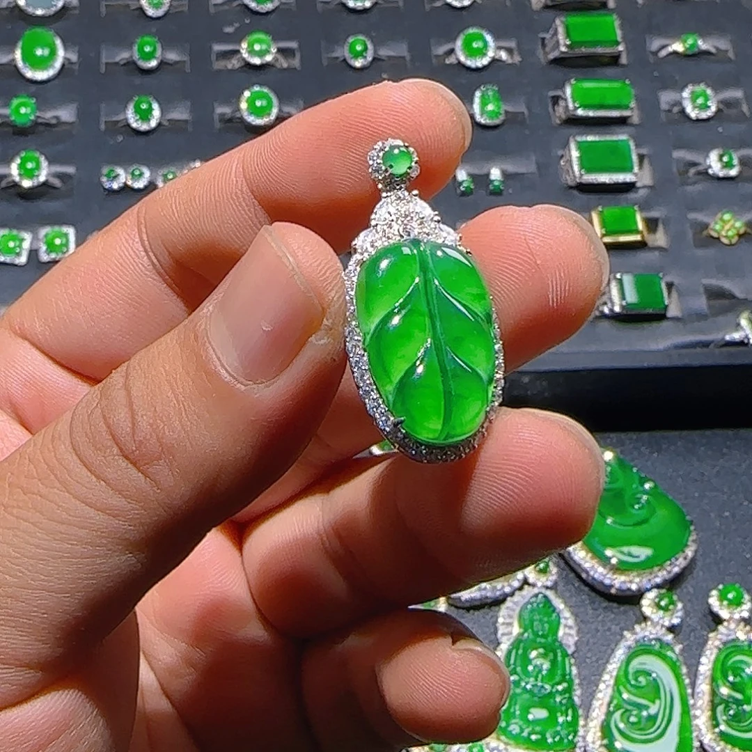 翡翠银S925镶嵌颈饰