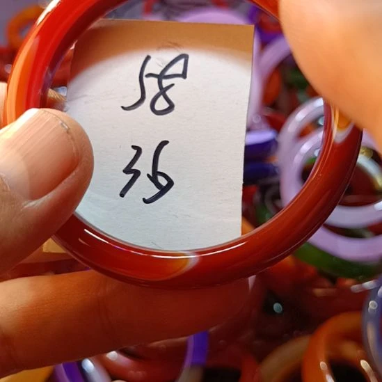 玛瑙/玉髓手镯未镶嵌