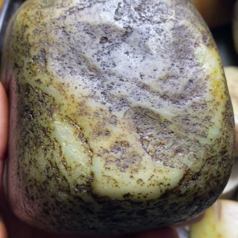 未镶嵌和田玉（糖玉）挂件