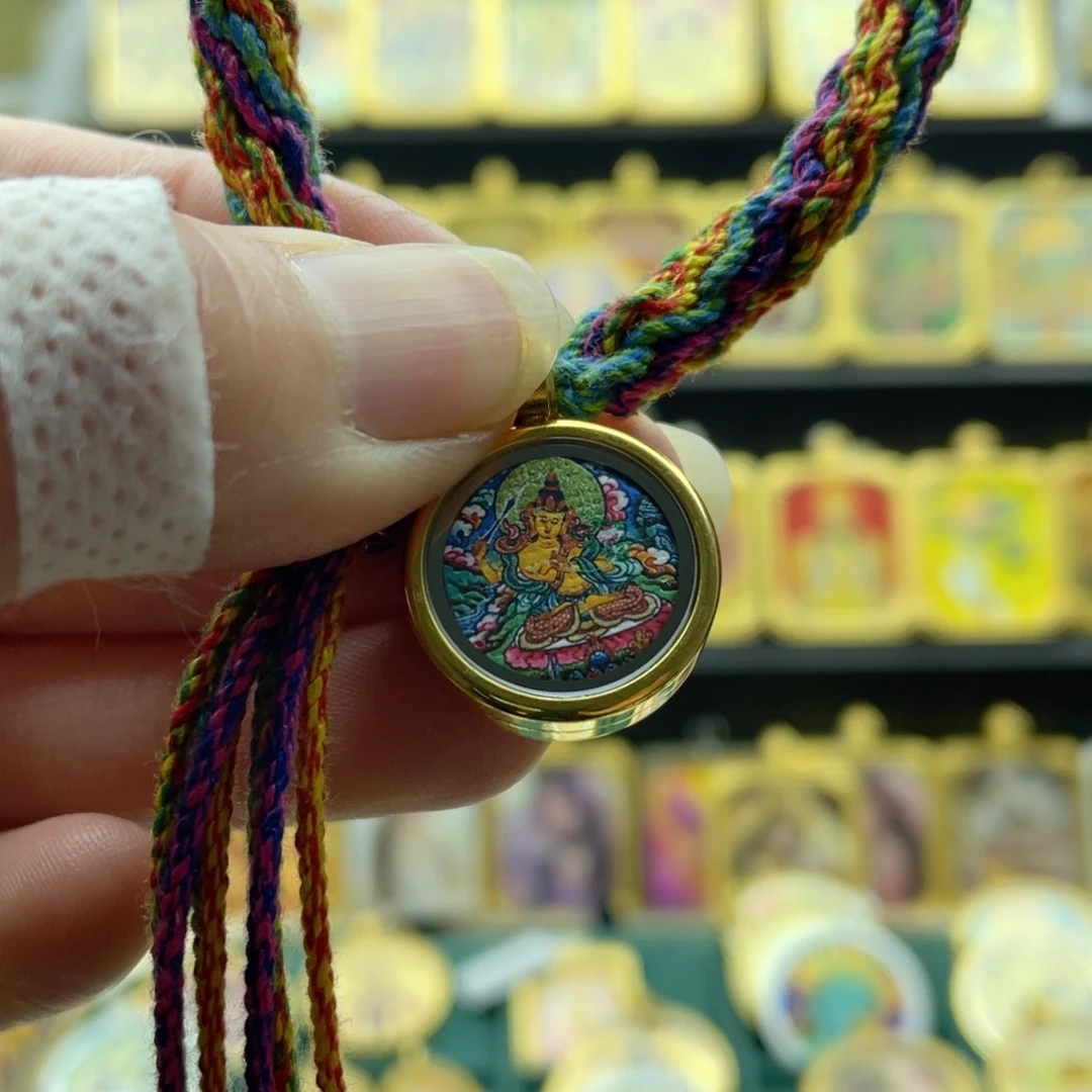 吊坠?****录唐卡等多种形式进行