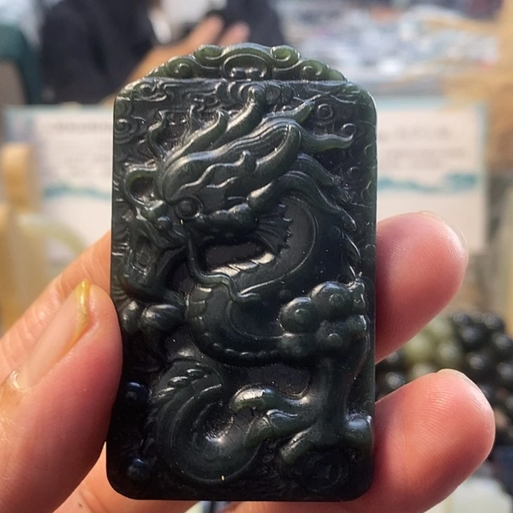 和田玉（糖玉）未镶嵌颈饰