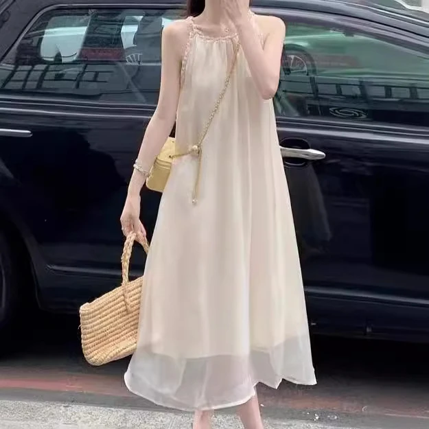 海边度假挂脖超仙气质高级感连衣裙女学生夏季宽松简约吊带长裙子