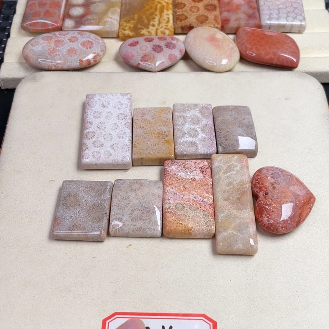 【闪购商品】未镶嵌吊坠(赠链)硅化玉O****g