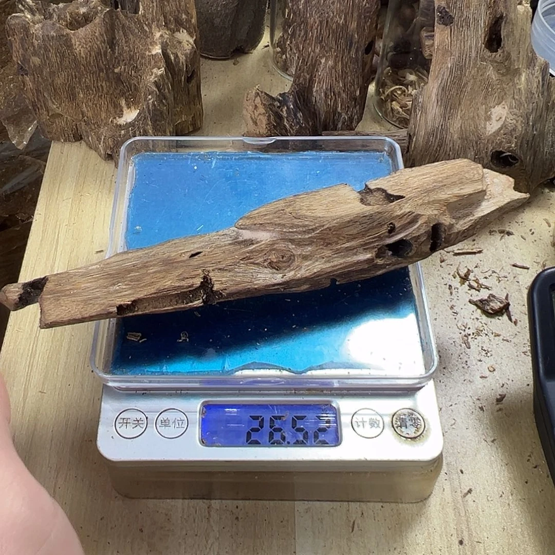 香料绿奇楠虫漏26克金沙叶
