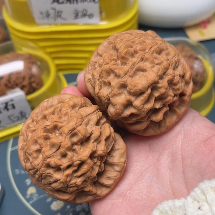 管***生文玩核桃把件54-33741-05