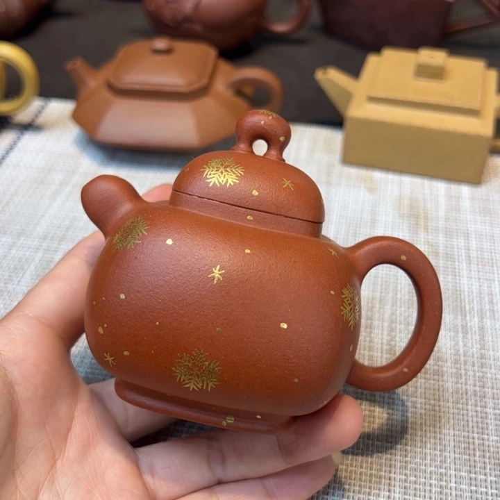 紫砂茶壶四方，容量170毫升，红泥