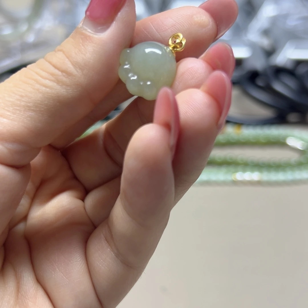 颈饰未镶嵌和田玉