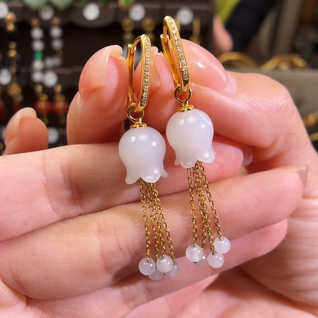 颈饰18K金镶嵌和田玉