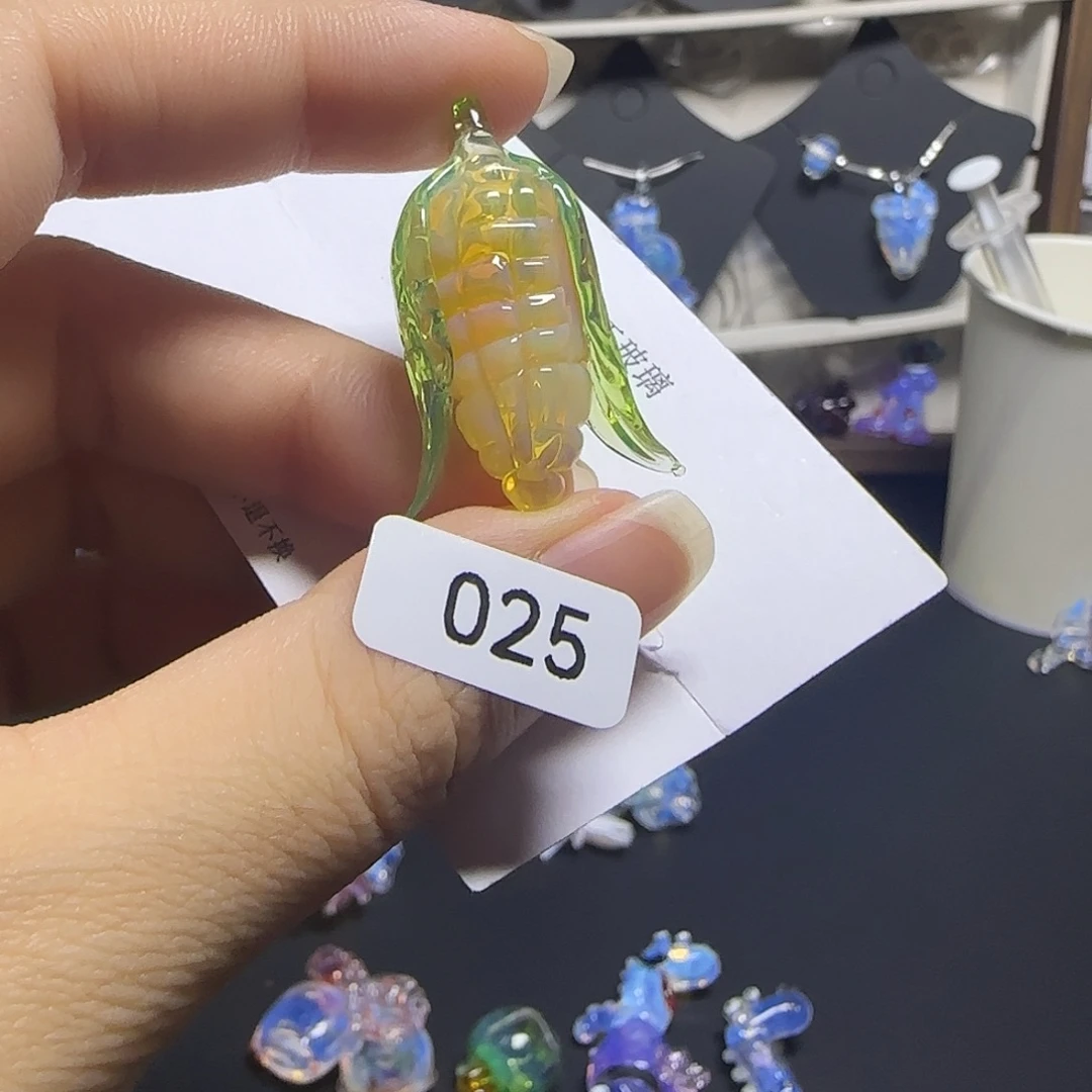 玻璃颈饰空心玻璃非遗吊坠