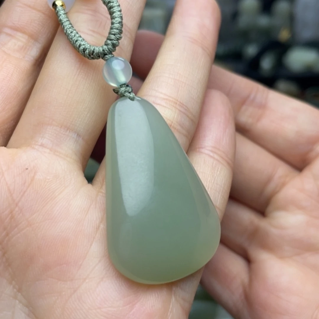 【闪购商品】颈饰未镶嵌和田玉