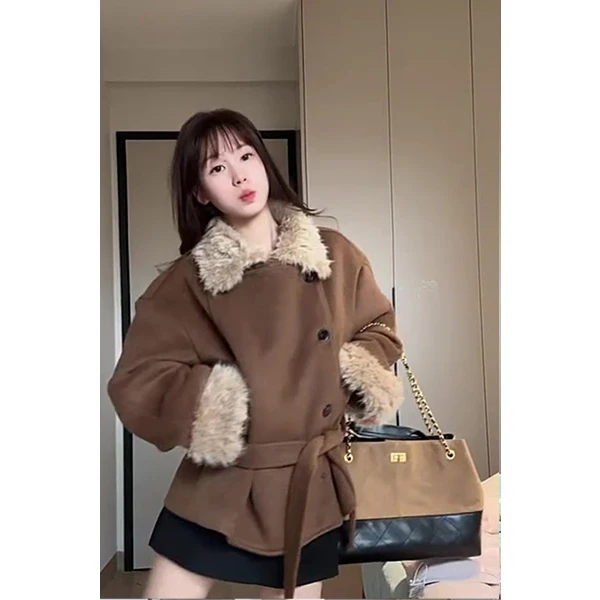 深冬毛袖毛领呢子大衣女2025新款毛呢外套独特超好看加厚韩系短款