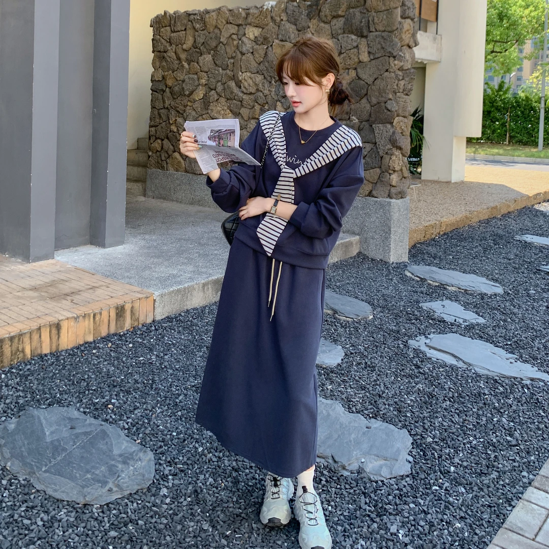 早秋流行设计感卫衣套装女2025新款爆款条纹披肩上衣半身裙两件套