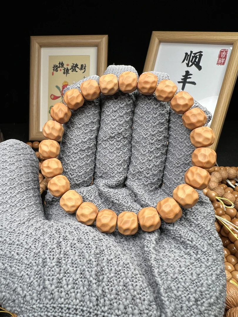 【观山出品】-奶酪老型猴头手串原皮原色轻微返油点10mm+