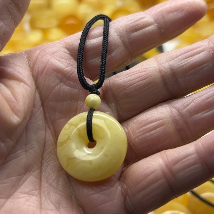 琥珀（矿物珀）未镶嵌裸石