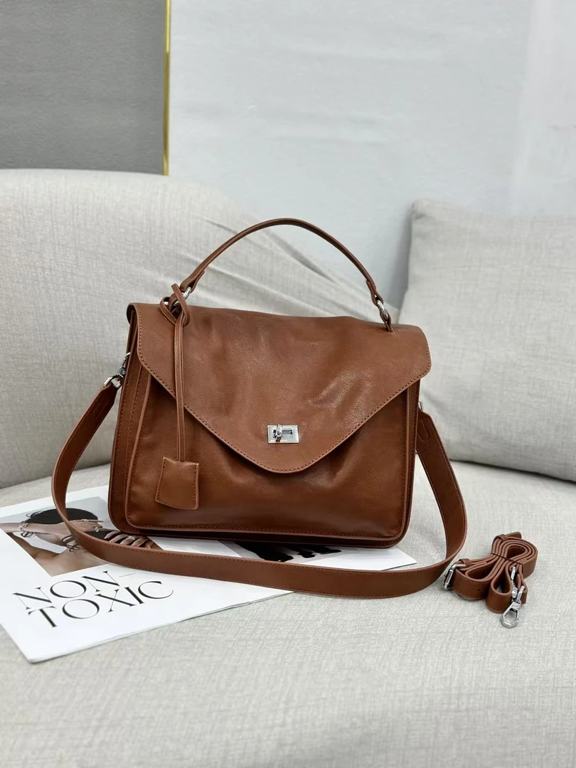 纯色斜挎式耐脏单肩包经典单肩潮流斜跨包轻奢休闲