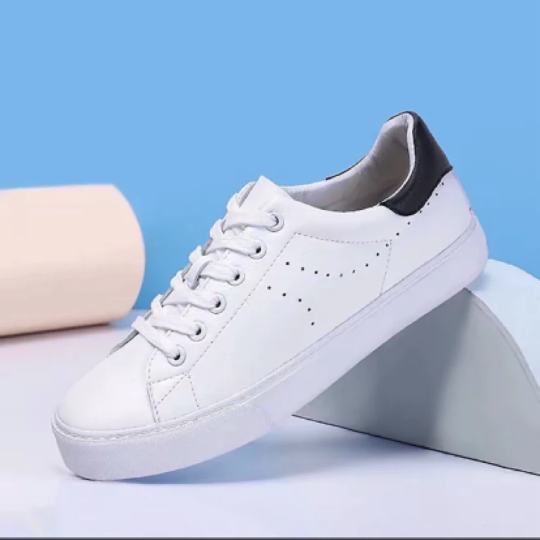 直播展示运动休闲皮鞋篮球鞋