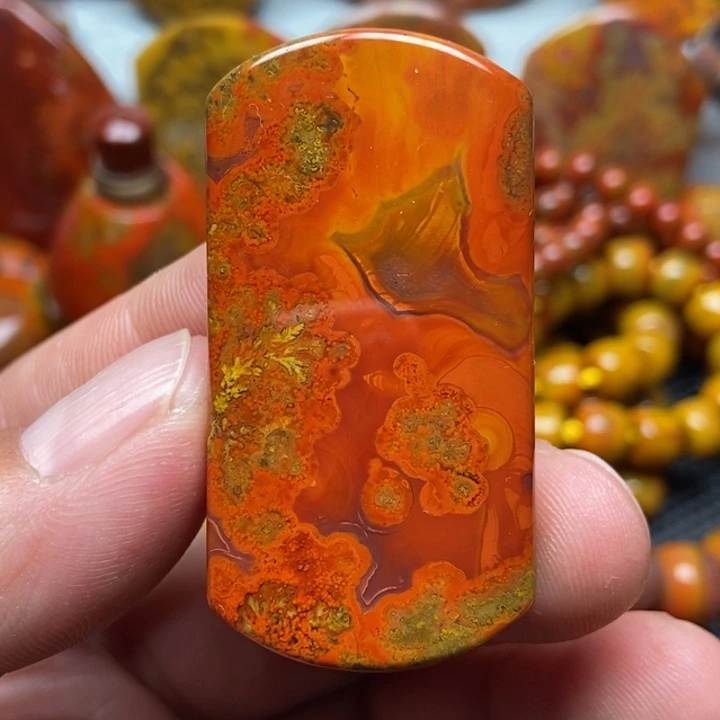 玛瑙/玉髓吊坠未镶嵌