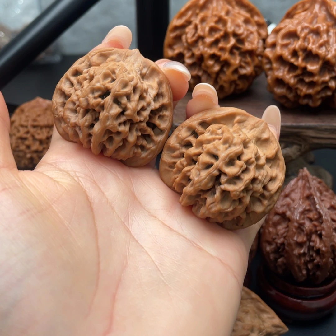 M***生文玩核桃吊坠40尺寸