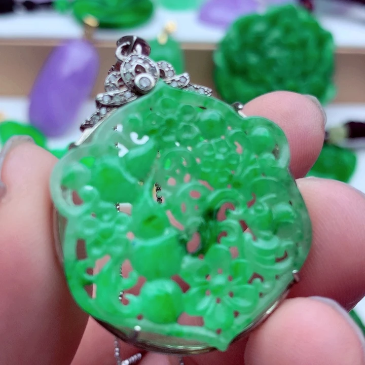 翡翠未镶嵌吊坠(不含链)