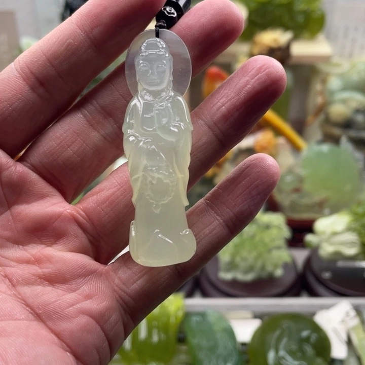 蛇纹石玉未镶嵌四大名玉挂件