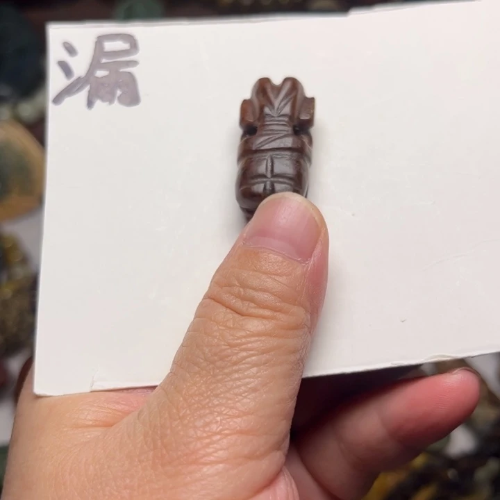 岫岩河磨玉（透闪石质玉）未镶嵌珠宝奇石