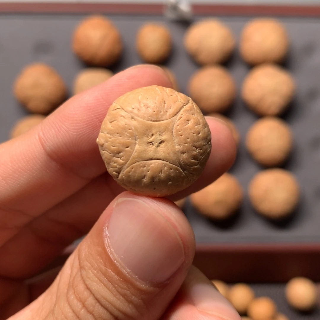 吊坠凤眼菩提20mm尼泊尔麒麟单籽