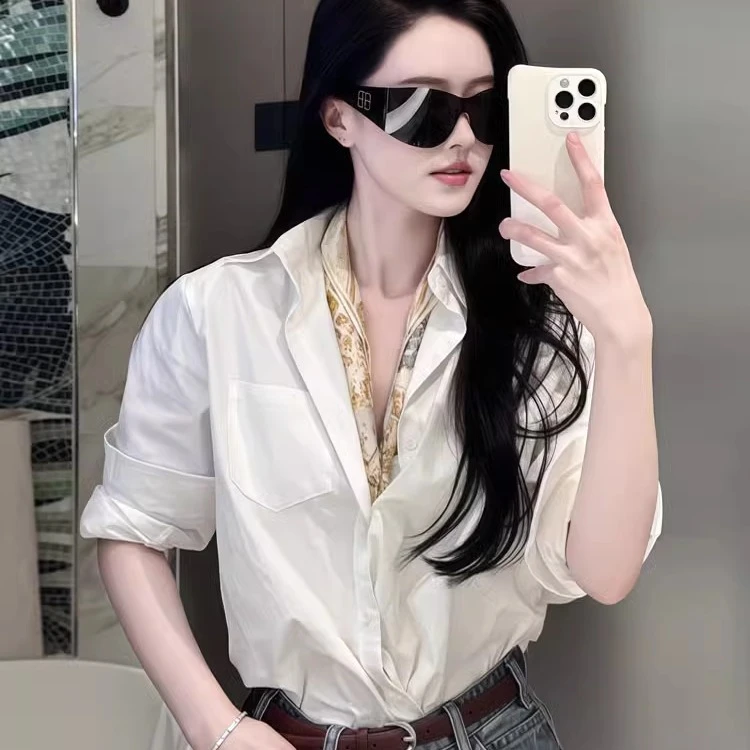 老钱风轻奢气质POLO领单排扣衬衫女2025早春新款纯色简约百搭上衣