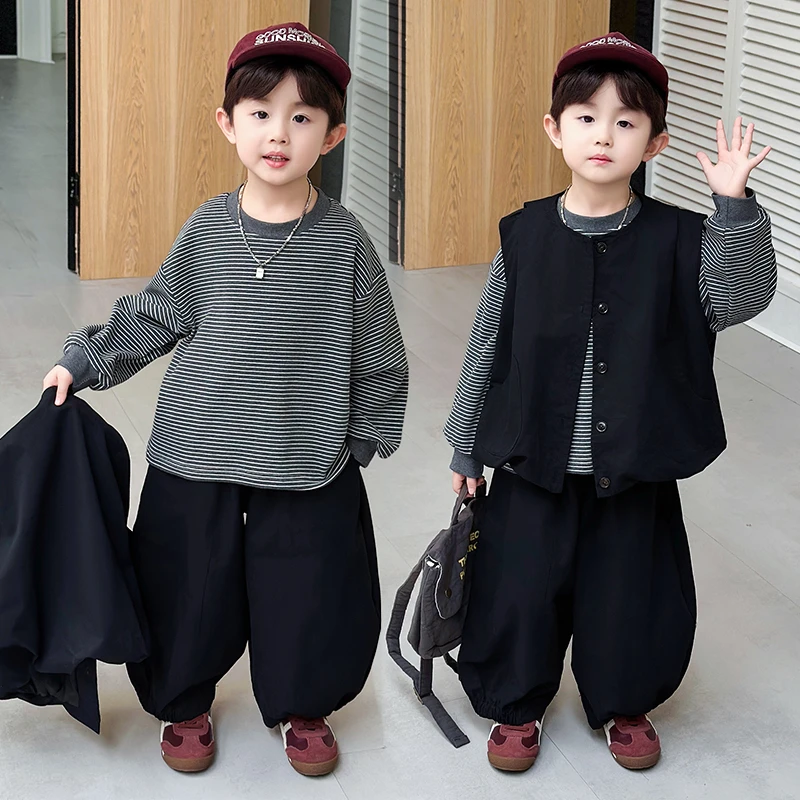 男童秋装套装2025新款痞帅儿童春秋季洋气条纹卫衣潮酷马甲三件套