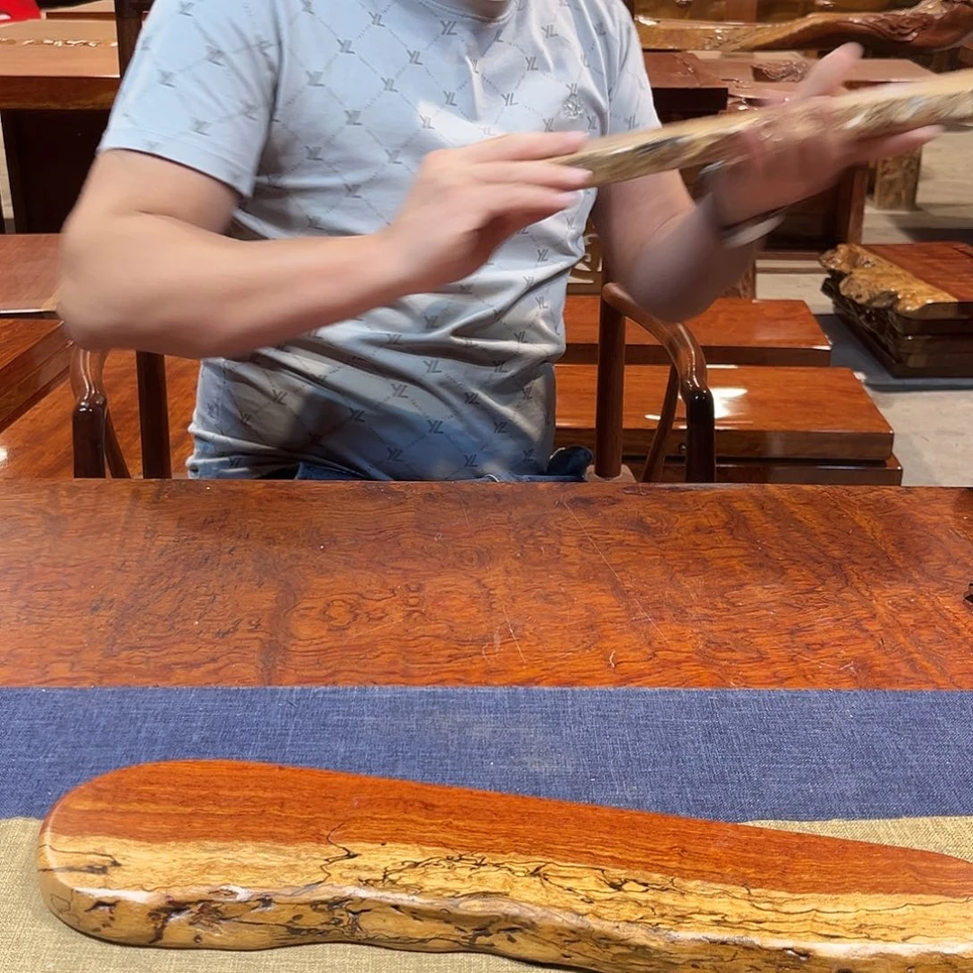 玉木（非红木类）巴花学名古夷苏木