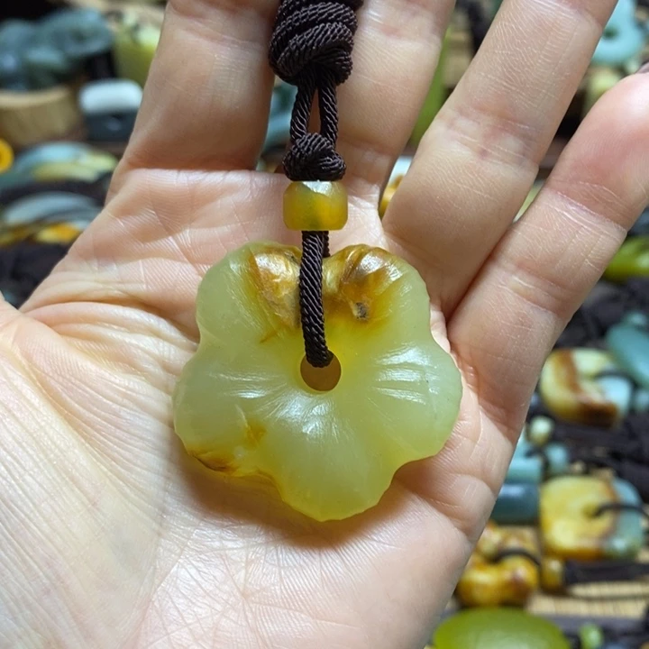 蛇纹石玉未镶嵌挂件✿