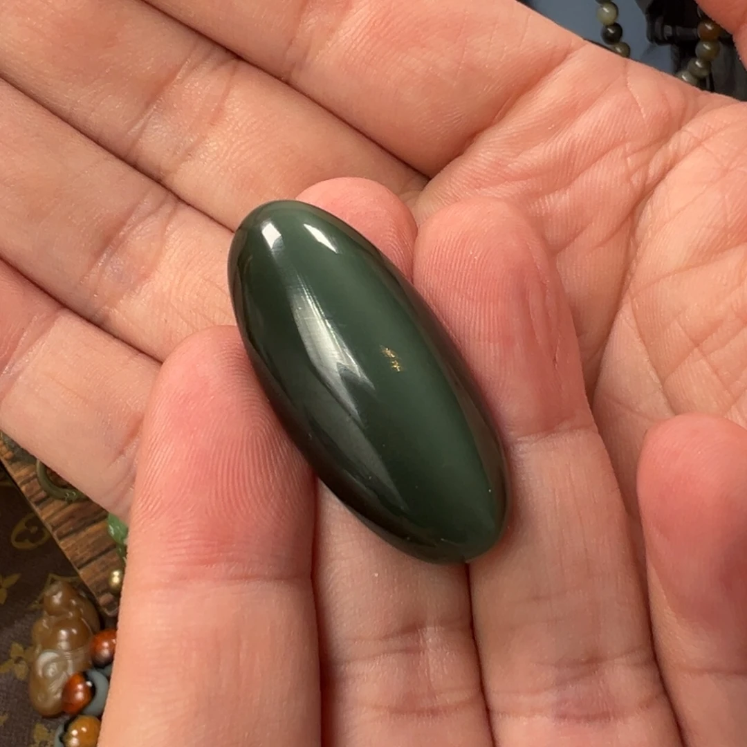 和田玉未镶嵌颈饰俄碧蓝猫大蛋面镶嵌级无包容