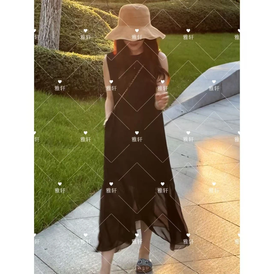 【现货】夏季新款欧货高级感赫本风洋气优雅无袖醋酸连衣裙